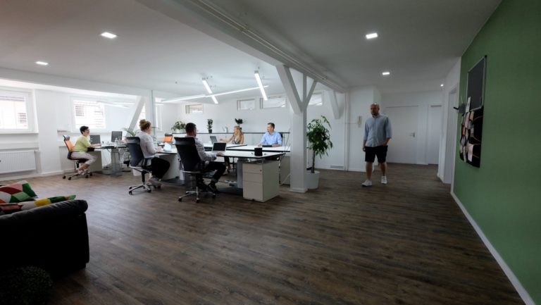 Vorstellung: PROFI TABLE der Coworking Space in Stuttgart-Degerloch