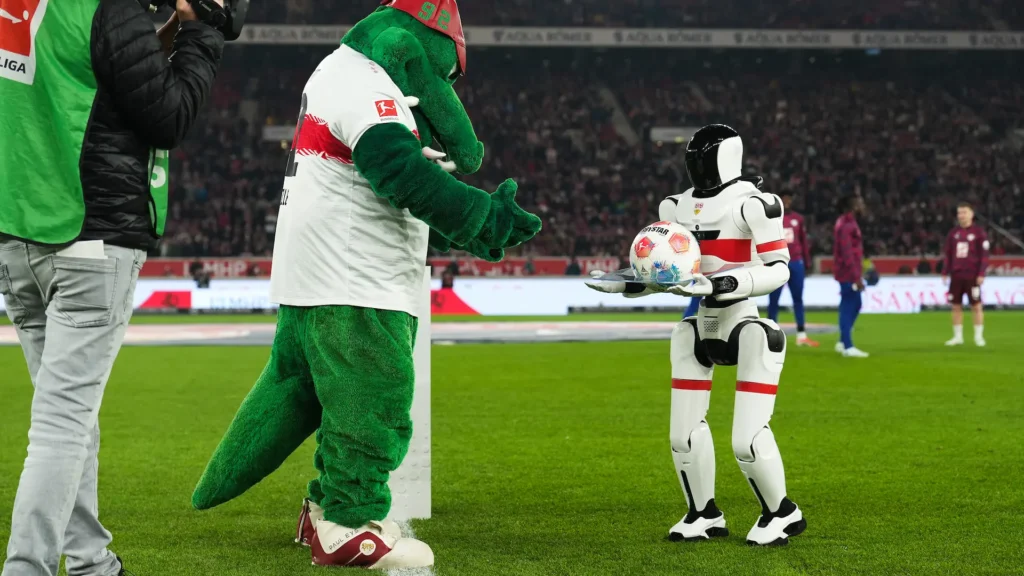 NEURA Robotics feiert Bundesliga-Premiere: Humanoider Roboter bringt Hightech ins Stadion